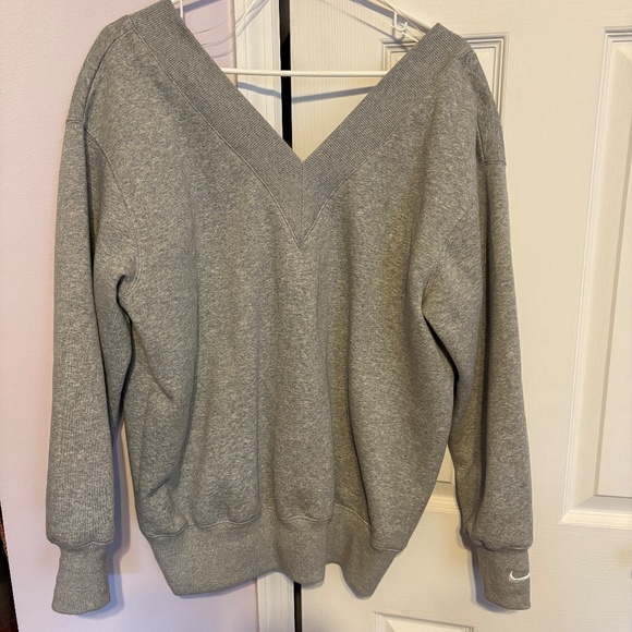 EUC Nike Grey phoenix neck sweatshirt XS oversized - Picture 5 of 5